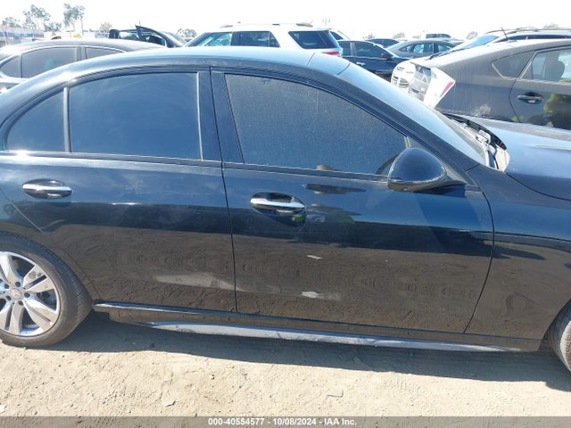 W1KAF4GB4PR073272 Mercedes-Benz C 300 Sedan