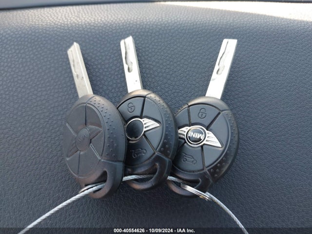 2006 MINI COOPER WMWRF33566TG15920 Photo 10