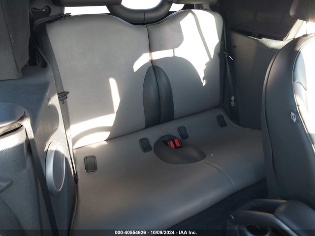 2006 MINI COOPER WMWRF33566TG15920 Photo 7