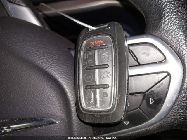 2C4RC1DG6MR570298 Chrysler Voyager Lxi