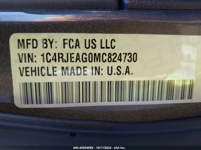 1C4RJEAG0MC824730 Jeep Grand Cherokee Laredo X 4x2