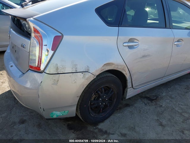 JTDKN3DU5E1752206 Toyota Prius Three