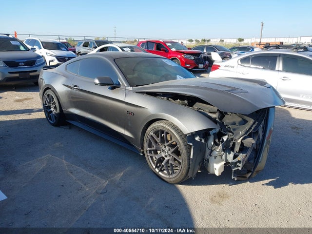 2018 1FA6P8CF2J5146527 main image