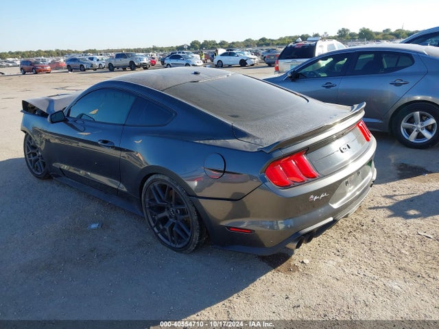 Ford Mustang Gt Premium 2018 1FA6P8CF2J5146527 Image 3