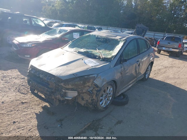 Ford FOCUS SE 2015 1FADP3F27FL333235 Image 2