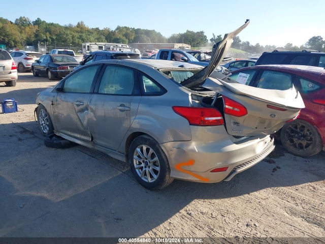 Ford FOCUS SE 2015 1FADP3F27FL333235 Image 3