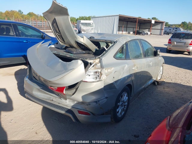 Ford FOCUS SE 2015 1FADP3F27FL333235 Image 4