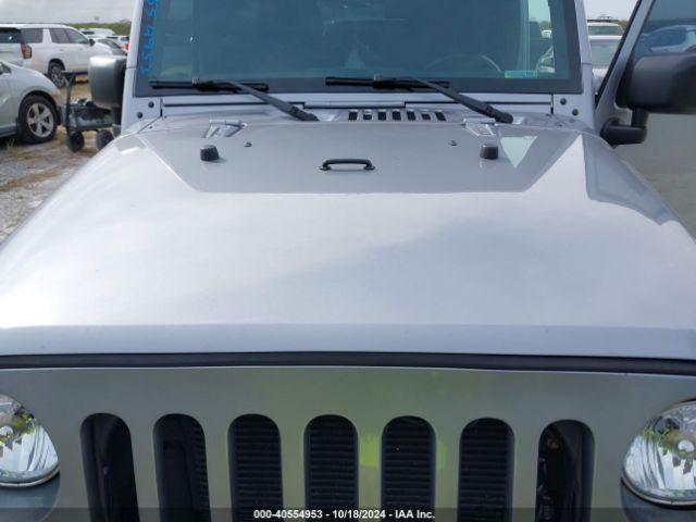 1C4BJWDG5HL709954 Jeep Wrangler Unlimited Sport