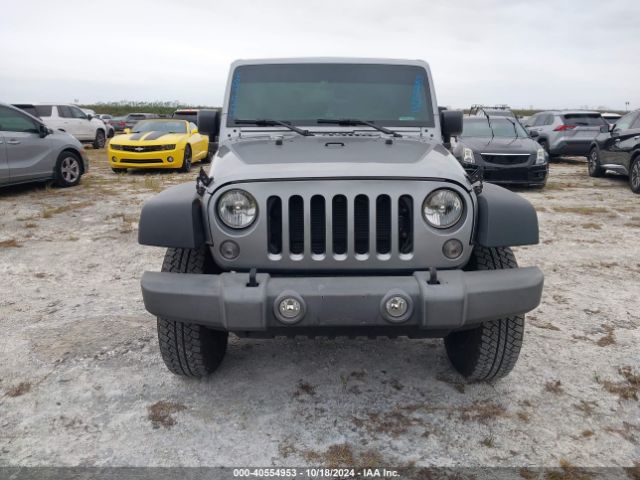 1C4BJWDG5HL709954 Jeep Wrangler Unlimited Sport