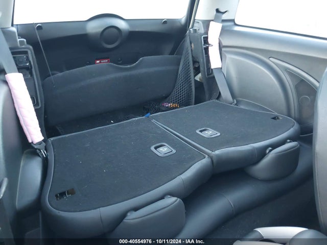 2010 MINI COOPER WMWMF3C58ATZ21534 Photo 7