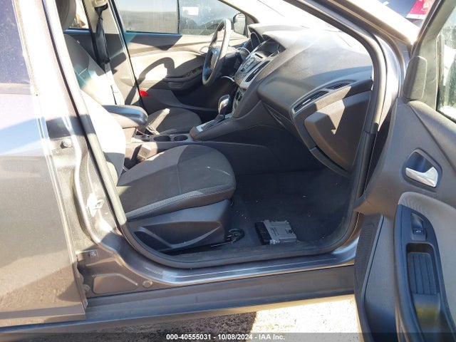 Ford FOCUS SE 2014 1FADP3K28EL170020 Image 5