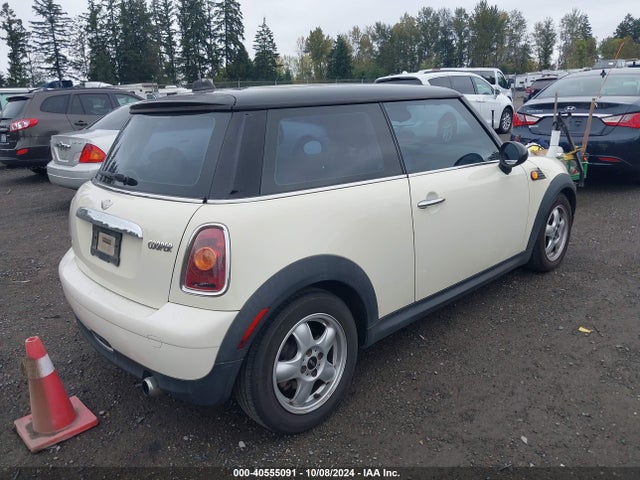 2009 MINI COOPER WMWMF33519TW71498 Photo 3