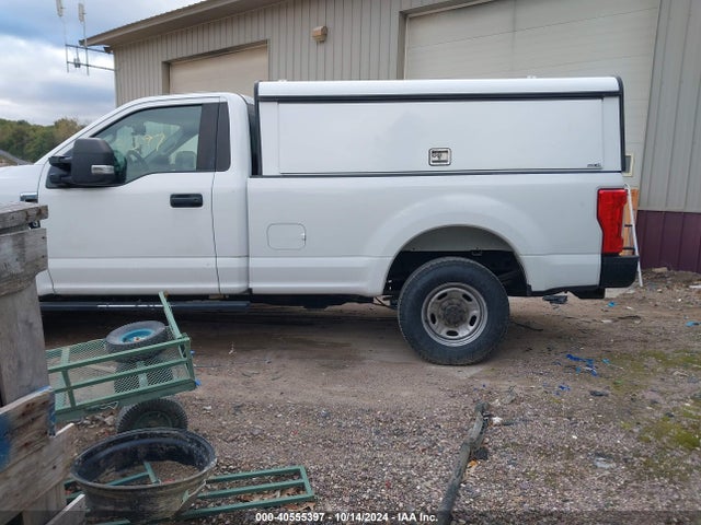 Ford F-250 Xl 2018 1FTBF2A65JEC68665 Image 3