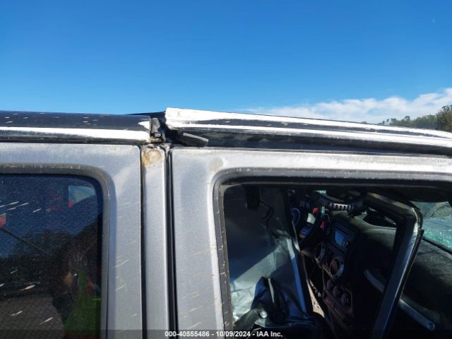 1C4HJWEG8JL925019 Jeep Wrangler Jk Unlimited Sahara 4x4