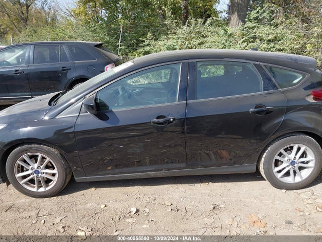 Ford FOCUS SE 2018 1FADP3K27JL254601 Image 14