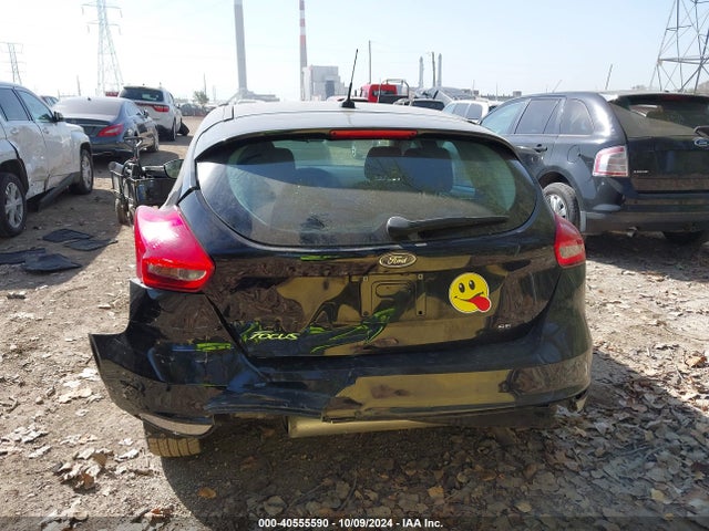 Ford FOCUS SE 2018 1FADP3K27JL254601 Image 16