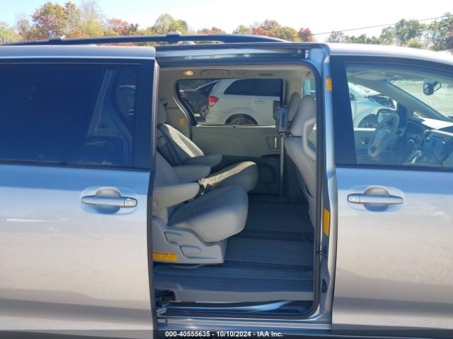 5TDYK3DC8ES406048 Toyota Sienna Xle V6 8 Passenger
