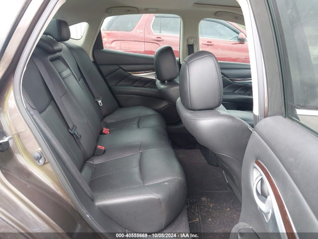 Infiniti Q70 3.7 Luxe 2018 JN1BY1AP2JM180162 Image 8