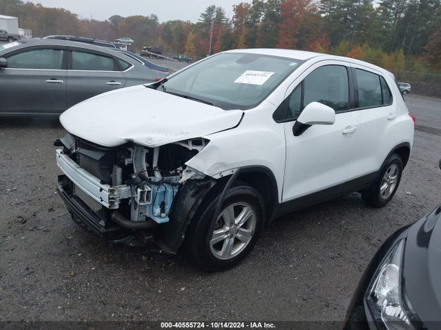 Chevrolet TRAX LS 2017 3GNCJNSB3HL189559 Image 2