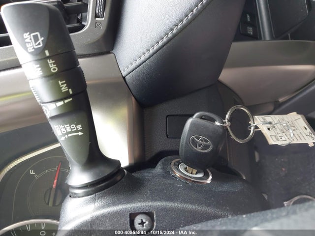 Toyota Rav4 Xle 2015 JTMWFREV1FD052210 Image 11