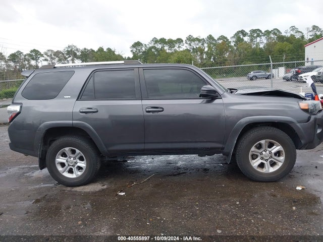 Toyota 4RUNNER SR5 2019 JTEZU5JR7K5202051 Image 13