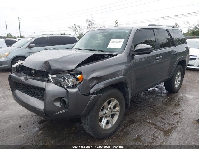 Toyota 4RUNNER SR5 2019 JTEZU5JR7K5202051 Image 2