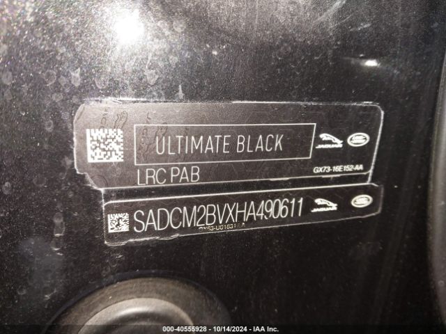 2017 JAGUAR F-PACE SADCM2BVXHA490611 Photo 8