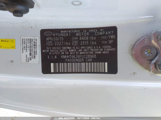 Hyundai Genesis 3.8 Base 2015 KMHHT6KJ6FU128968 Image 9