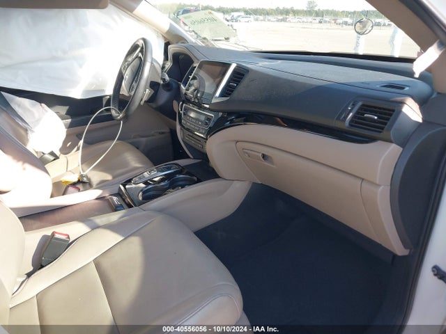 Honda Pilot Touring 2017 5FNYF6H94HB048041 Image 5