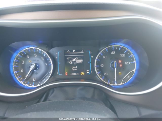 2C4RC1BG8HR820729 Chrysler Pacifica Touring-l