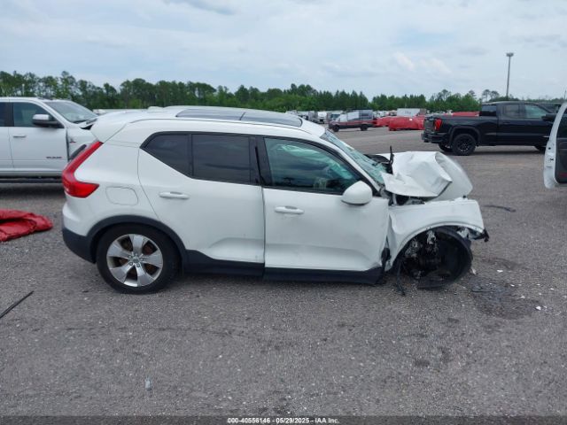 YV4AC2HK7K2107905 Volvo Xc40 T4 Momentum