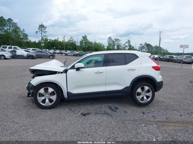 YV4AC2HK7K2107905 Volvo Xc40 T4 Momentum