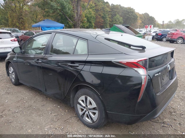 JTDKARFU8H3031012 Toyota Prius Three