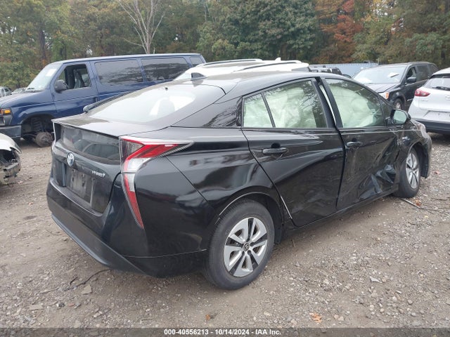 JTDKARFU8H3031012 Toyota Prius Three