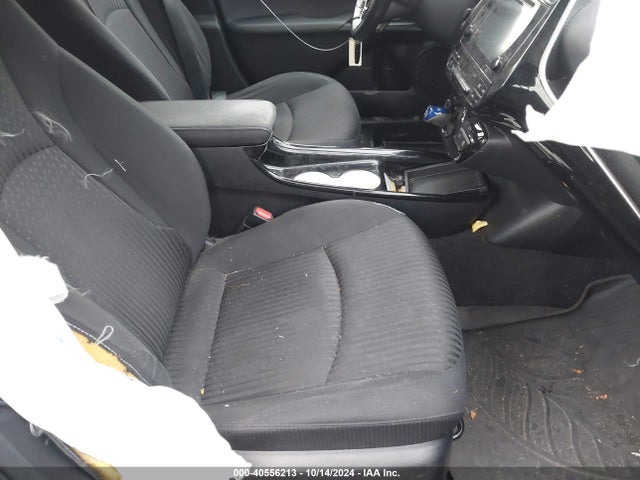 JTDKARFU8H3031012 Toyota Prius Three
