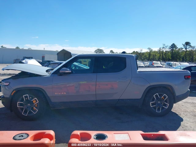 Rivian R1t Adventure 2022 7FCTGAAA4NN009584 Image 14