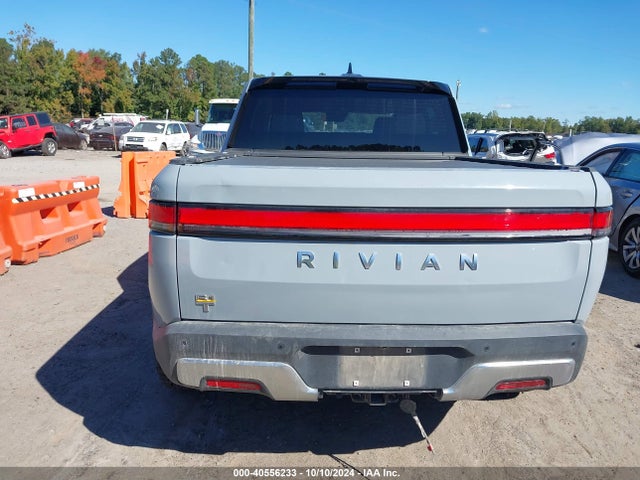 Rivian R1t Adventure 2022 7FCTGAAA4NN009584 Image 16