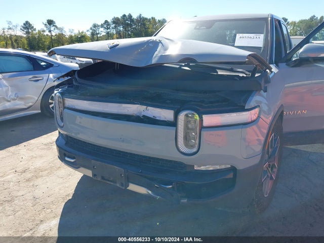 Rivian R1t Adventure 2022 7FCTGAAA4NN009584 Image 6