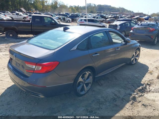 1HGCV1F92JA003022 Honda Accord Touring