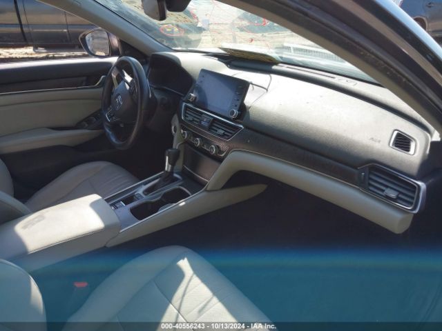 1HGCV1F92JA003022 Honda Accord Touring