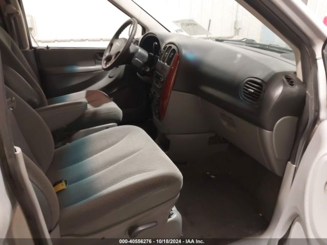 2005 CHRYSLER TOWN & COUNTRY 1C4GP45R25B380589 Photo 4