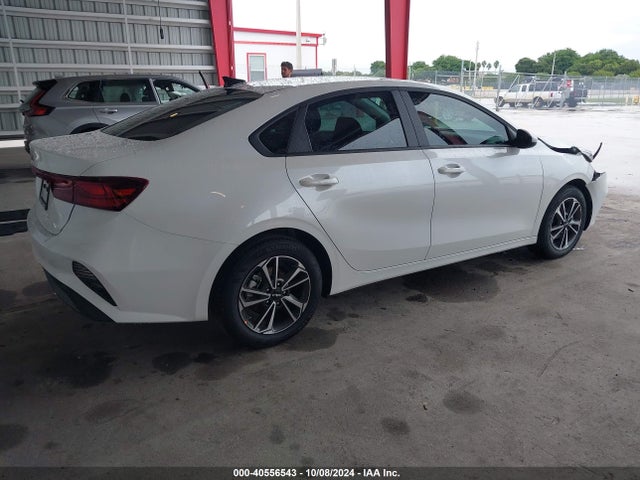 KIA Forte Lxs 2024 3KPF24AD5RE833262 Image 4