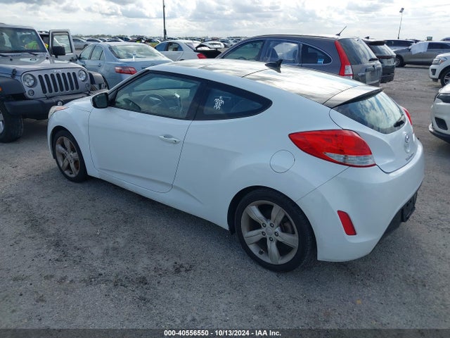 Hyundai Veloster Base W/gray 2014 KMHTC6AD1EU206626 Image 3