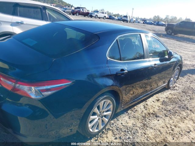 4T1B11HK9JU599259 Toyota CAMRY LE
