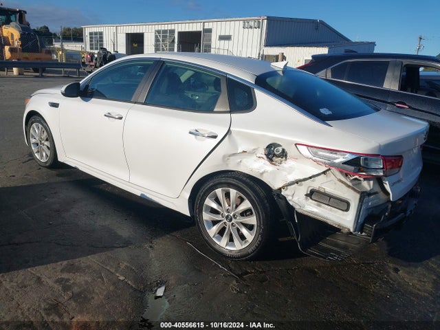 KIA Optima Lx 2017 5XXGT4L33HG171077 Image 3