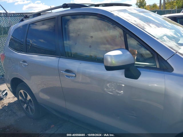 Subaru Forester 2.5i Premium 2018 JF2SJAGC1JH565471 Image 14