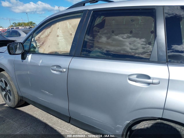 Subaru Forester 2.5i Premium 2018 JF2SJAGC1JH565471 Image 15