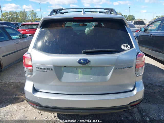 Subaru Forester 2.5i Premium 2018 JF2SJAGC1JH565471 Image 17