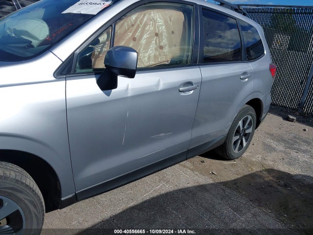 Subaru Forester 2.5i Premium 2018 JF2SJAGC1JH565471 Image 19