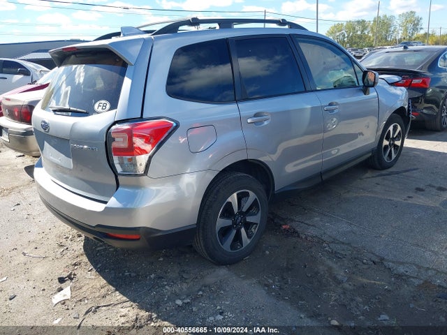 Subaru Forester 2.5i Premium 2018 JF2SJAGC1JH565471 Image 4